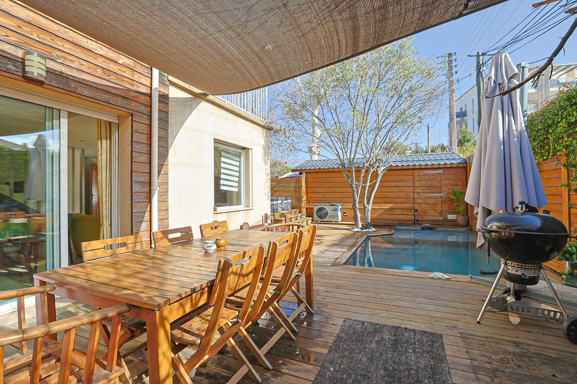 Maison Avec Piscine Et Jacuzzi Proche Des Plages Toulon Exterior foto
